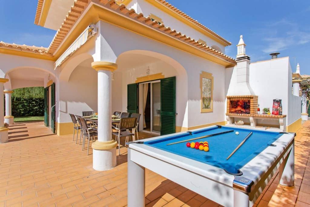 Villa White Sands - Private Oasis, Heated Pool, Beaches & Strip Nearby البوفيرا المظهر الخارجي الصورة