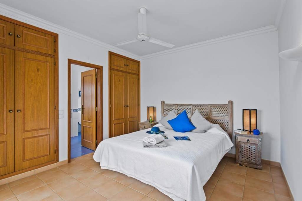 Villa White Sands - Private Oasis, Heated Pool, Beaches & Strip Nearby البوفيرا المظهر الخارجي الصورة